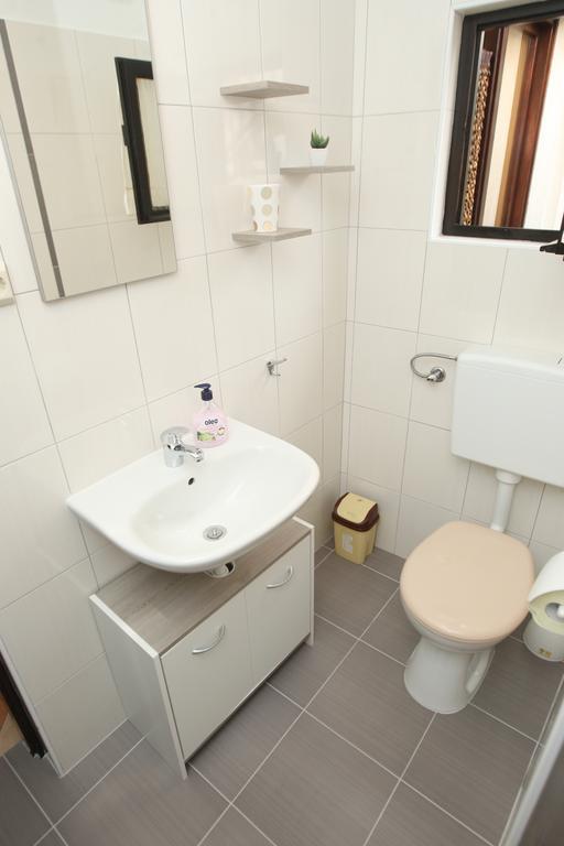 Apartment Karla Zara Esterno foto